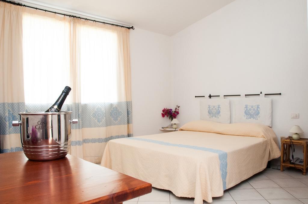 Meta Hotel سانتا تيريزا غالّورا المظهر الخارجي الصورة
