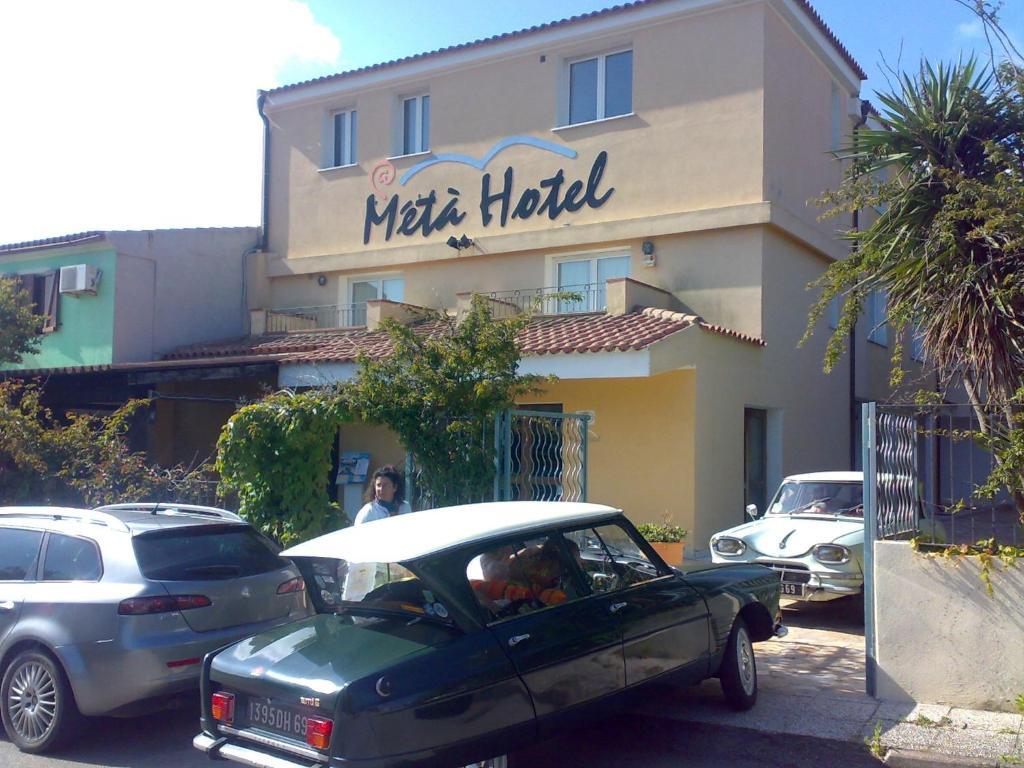 Meta Hotel سانتا تيريزا غالّورا المظهر الخارجي الصورة